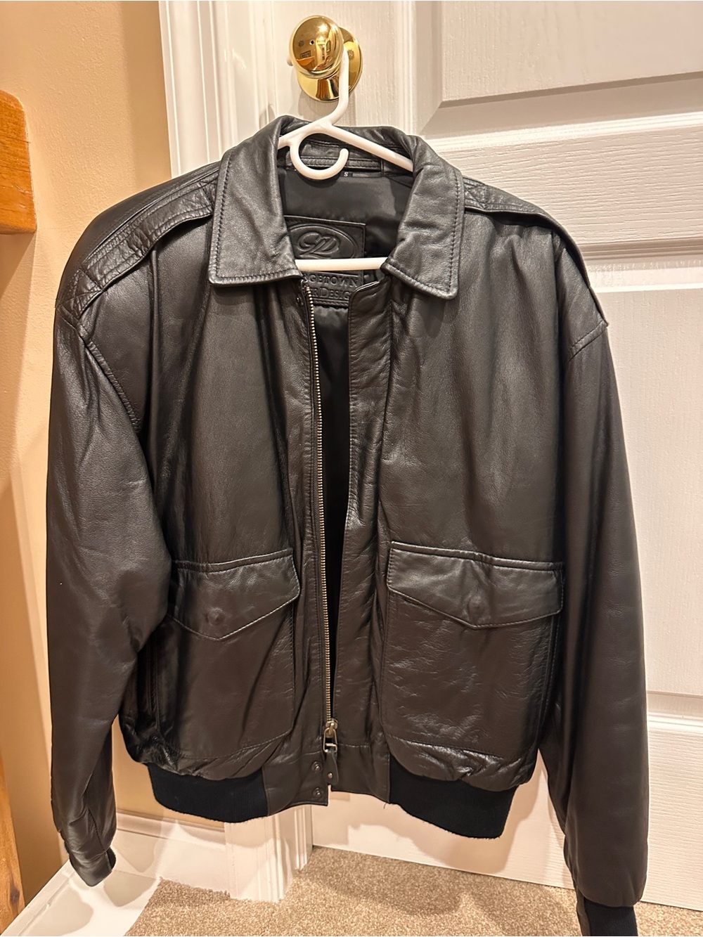 Georgetown leather vintage design black genuine leather bomber jacket men .